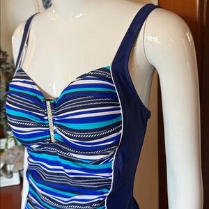 Point zero size 12/32 Striped Blue Women's Top like new